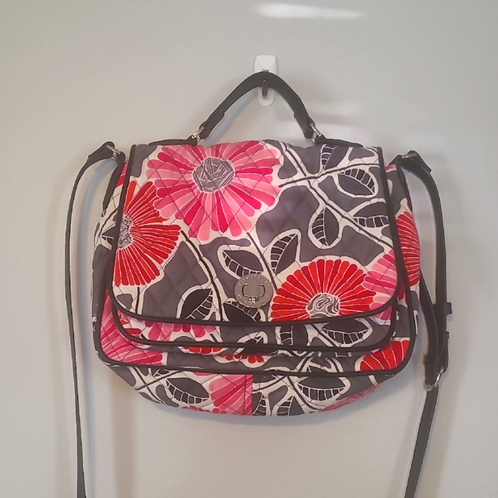 Vera Bradley Turn Lock Crossbody Cheery Blossom Print Handle Excellent Shape Euc